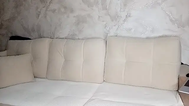 MileyMyth's cam snapshot