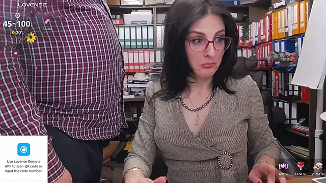 classyladyrellax live sex cam