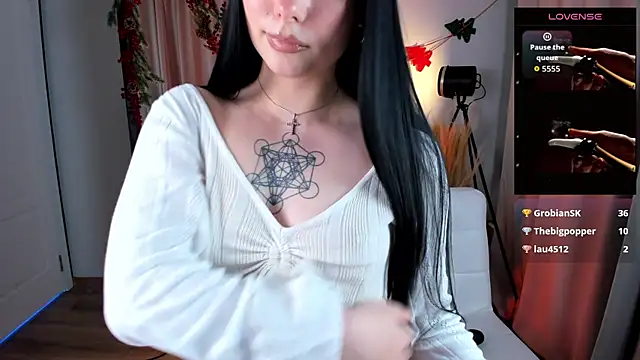 B_Monica_'s cam snapshot