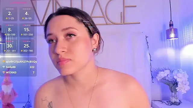 LeiahBlonde's cam snapshot