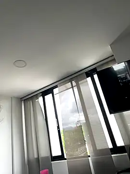 Emily_Jonness_'s cam snapshot