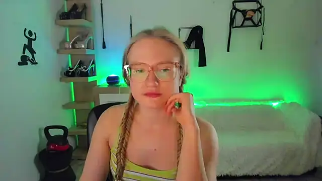 NancyHottie's cam snapshot