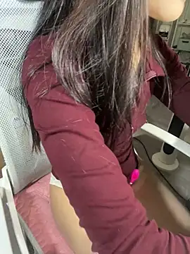 Mina048's cam snapshot