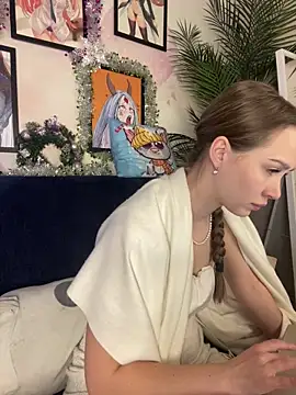 MiyaMeow-'s cam snapshot