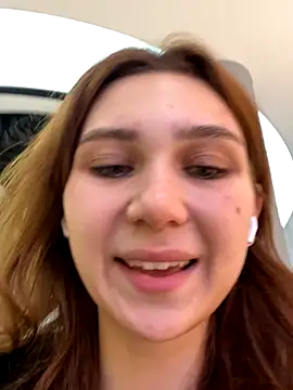 QuitieLia live sex cam