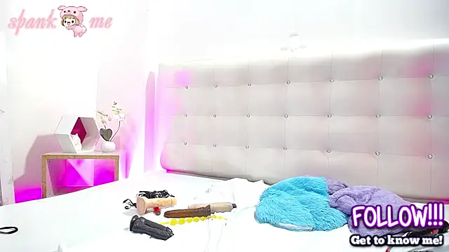 horny-juliette's cam snapshot