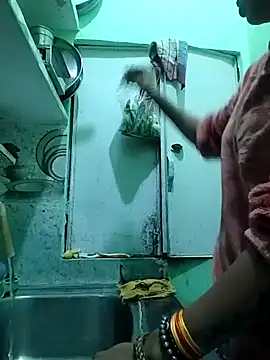 Hotty-Nidhi's cam snapshot