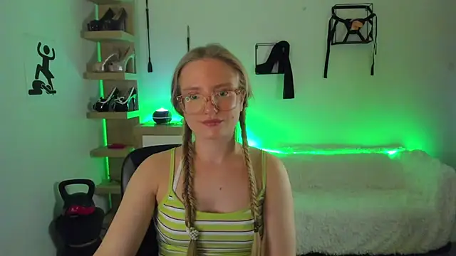 NancyHottie's cam snapshot