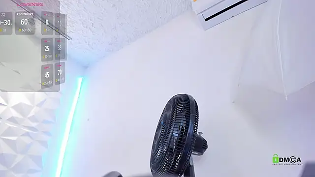 nahomi_sex1's cam snapshot