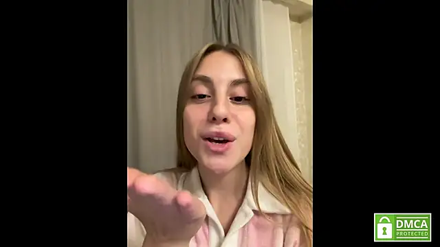 DreamyOlivia's cam snapshot