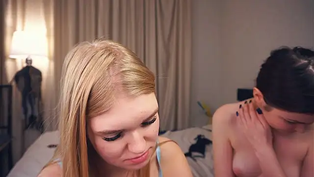 EllenReeves's cam snapshot