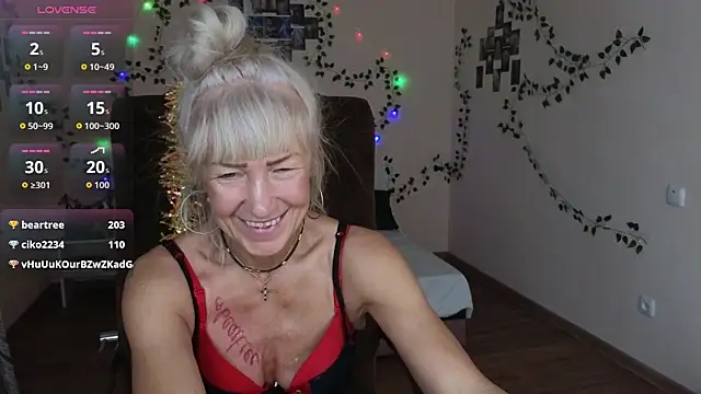 Laura_Gol's cam snapshot