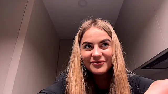 ShirlStyer's cam snapshot