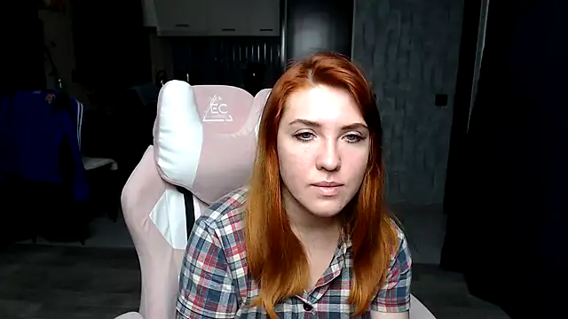 Reginasmilee's cam snapshot