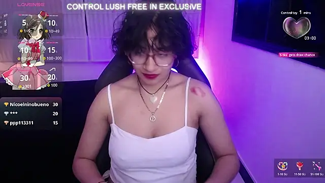 Lili_Gomez_'s cam snapshot