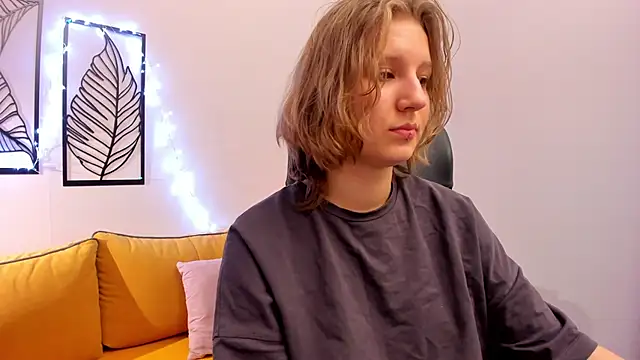 Hailey_Foxy's cam snapshot