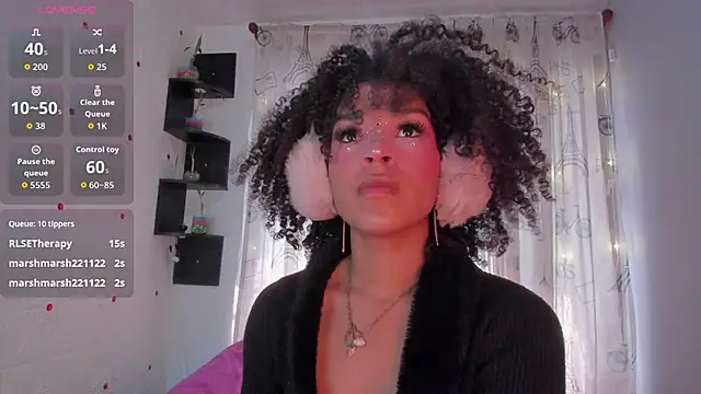 Serena_Fey's cam snapshot