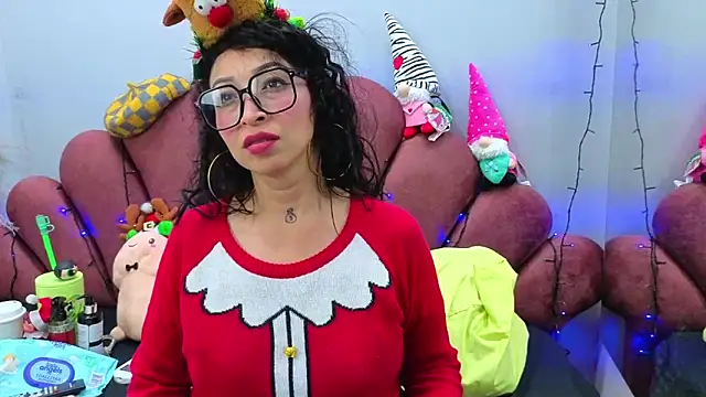 CHIARAJJONES's cam snapshot