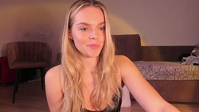 CharliSweet live sex cam