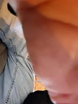 Cantufamily1979 live sex cam