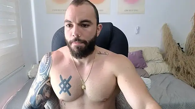 Isaac_Carter live sex cam