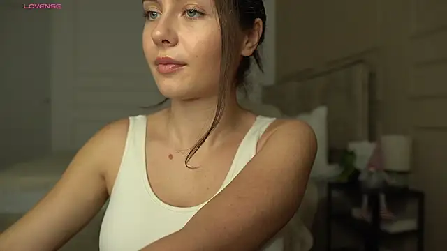 Ashley-Evans's cam snapshot