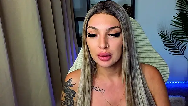 Raven_Ink's cam snapshot