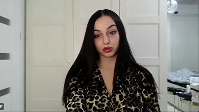 courtneyPerfect's cam snapshot