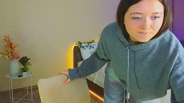 AlluringLookk's cam snapshot