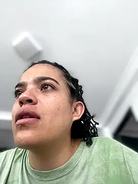 JuanitaMore01's cam snapshot