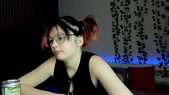 shy_elina01's cam snapshot