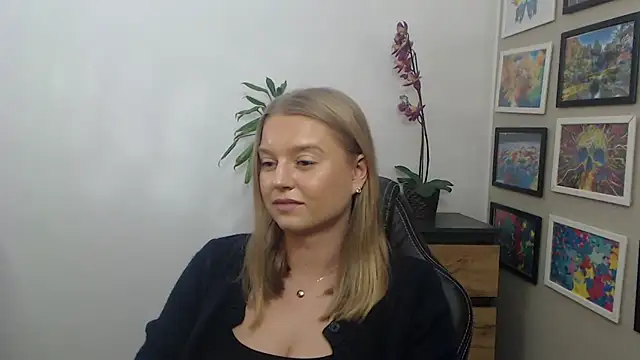 Mysteryerica's cam snapshot