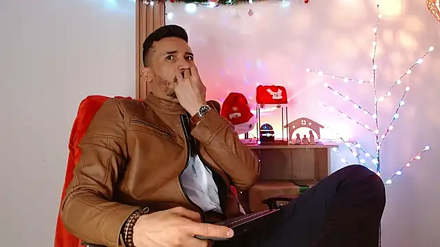 Reiko_85_ live sex cam