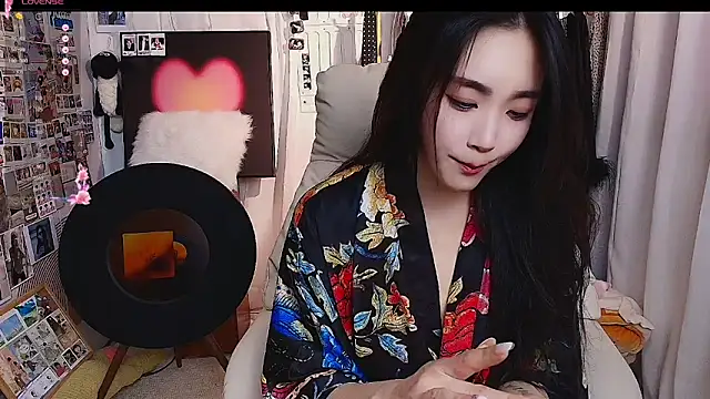 xiaotiantian-76's cam snapshot