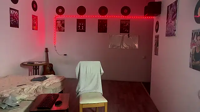 Huntall77's cam snapshot