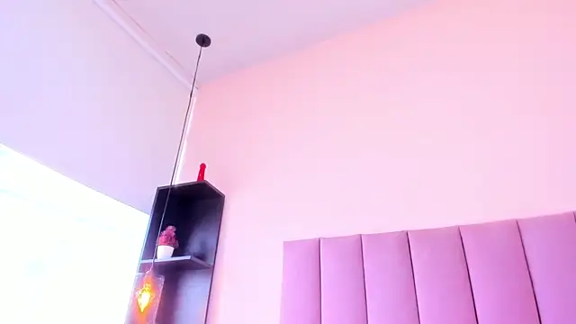 violet_myerrs's cam snapshot