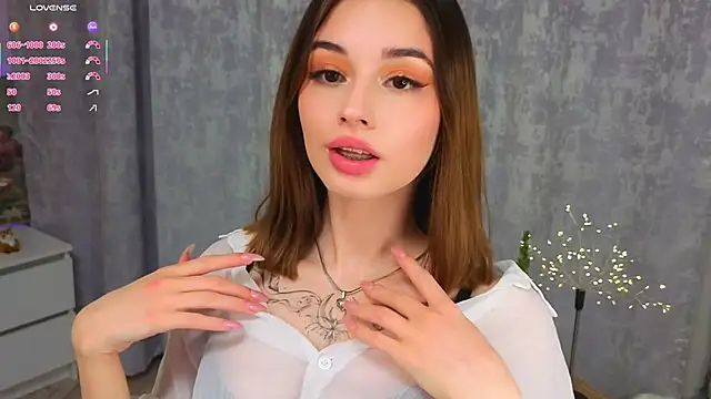 LunaraRada's cam snapshot