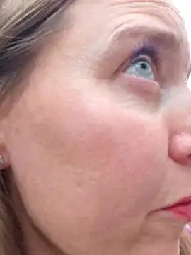 SkyelarSommer live sex cam