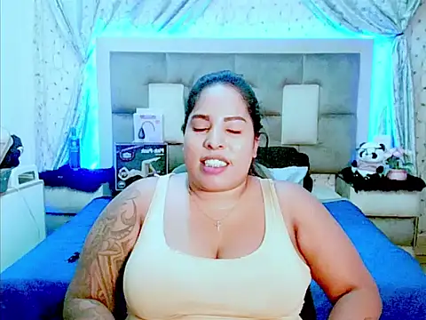 indiantopaz694u's cam snapshot