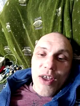 Pineapple04's cam snapshot