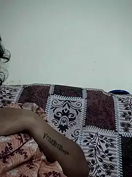 sweetqueen143 live sex cam