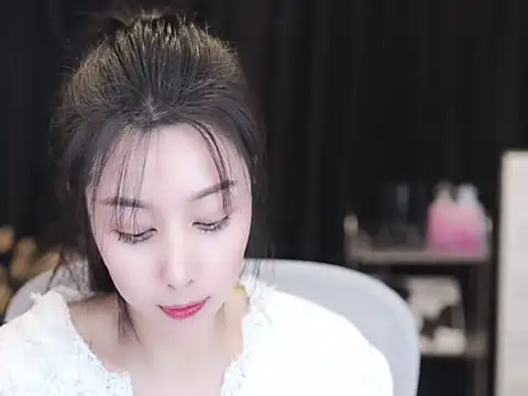 Nuyoah-77 live sex cam