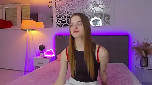 LuisaClover's cam snapshot