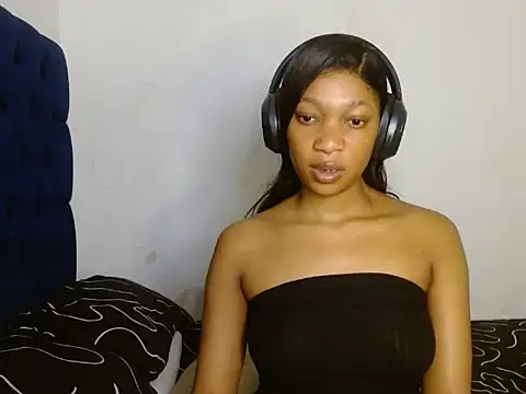 LustyBerry's cam snapshot