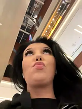 Tisha_Busty live sex cam