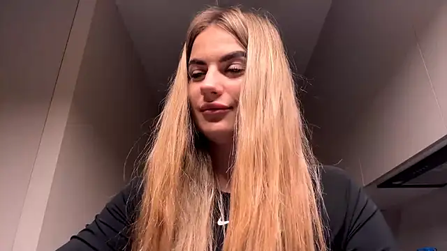 ShirlStyer's cam snapshot