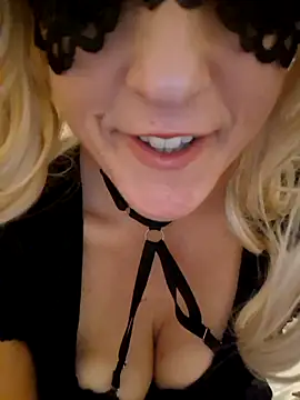 NaughtyCatgirl's cam snapshot