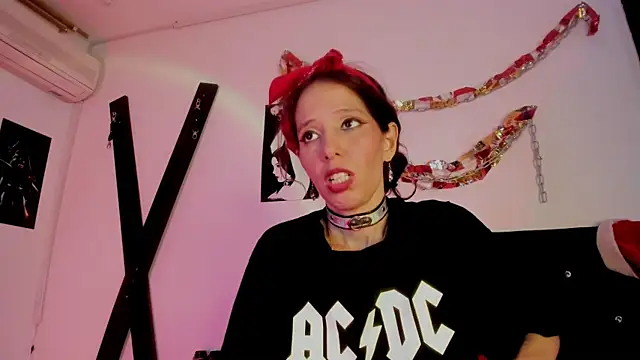 Little_Naughtty's cam snapshot