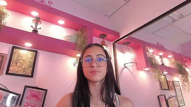 Alana_Martinez_'s cam snapshot