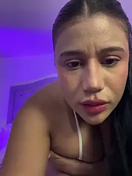 AshleyFerrer's cam snapshot